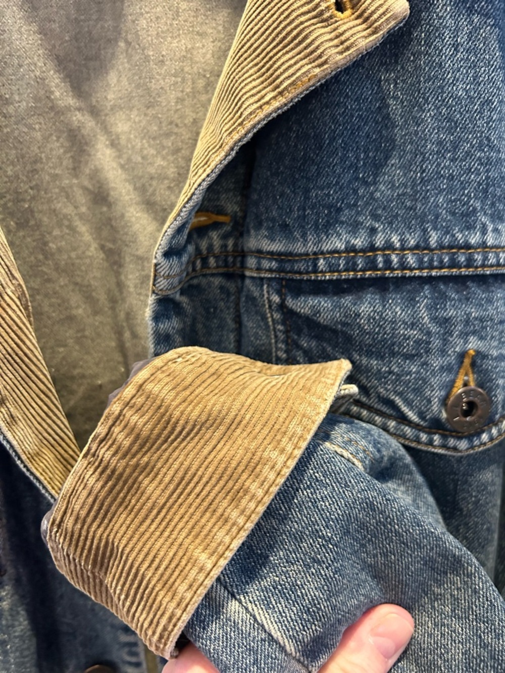LL Bean Men’s Lined Denim Classic Jacket Large - Picture 5 of 11